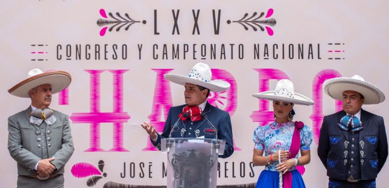 Congrega Michoacán a escaramuzas y charros