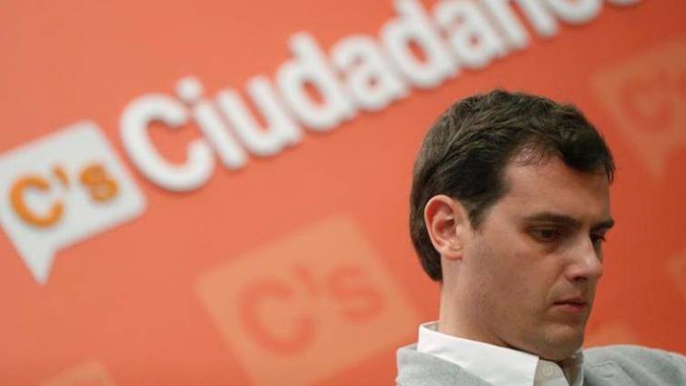 Dimite líder de Ciudadanos tras fracaso electoral en España