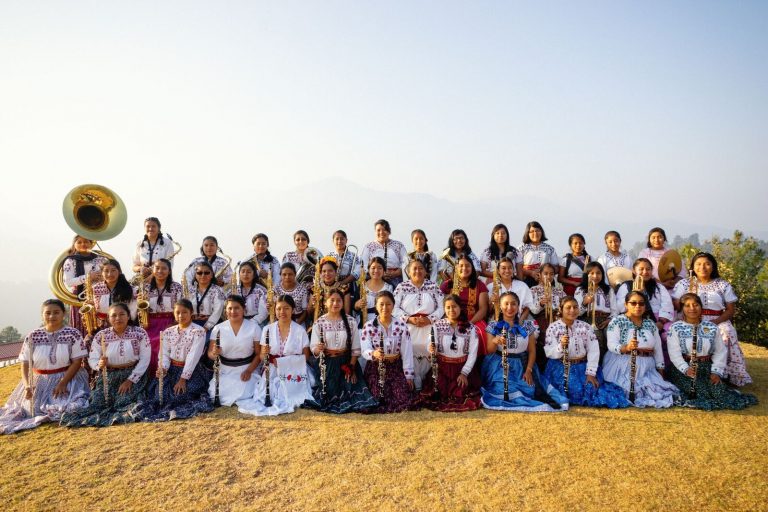 La Banda Femenil Regional “Mujeres del Viento Florido” estrenará en plataformas digitales el álbum MUJERES