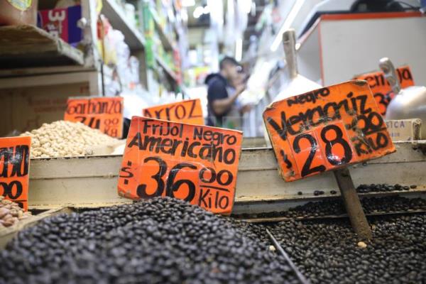 Inflación de México sube al 7,68 % en abril por alza de alimentos y pecuarios