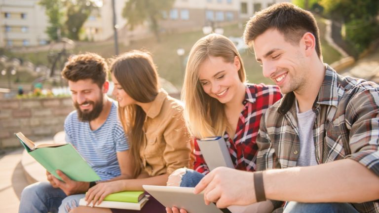 Los 3 tipos de estudiantes que sufren mayor estrés académico en la universidad