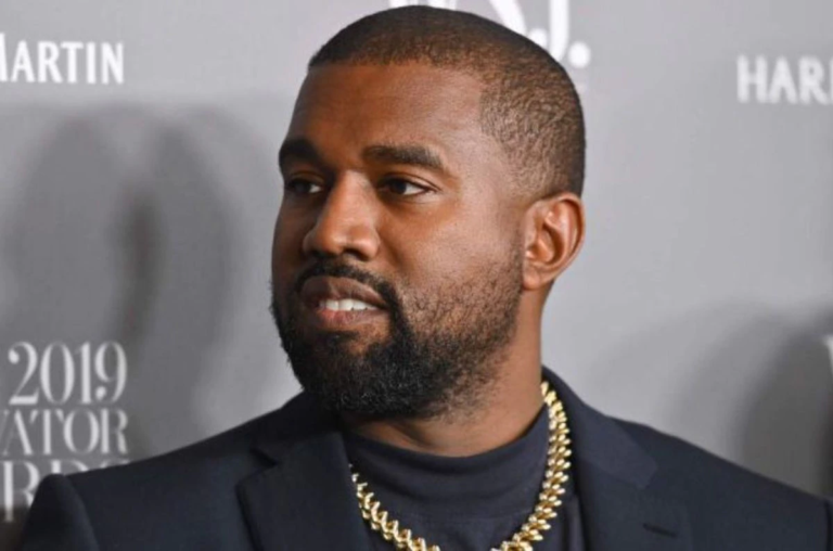 Kanye West es demandado por familia de George Floyd; le exigen 250 millones de dólares