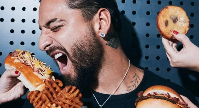 Maluma lanza Dembow, “primer restaurante digital” de hamburguesas y hot dogs